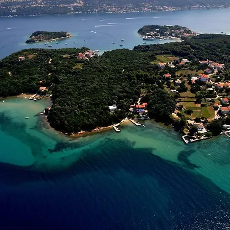 Vila Velimel * Supetarska Draga